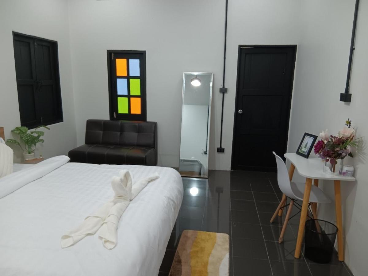 Nimman 9 Otel Chiang Mai Dış mekan fotoğraf